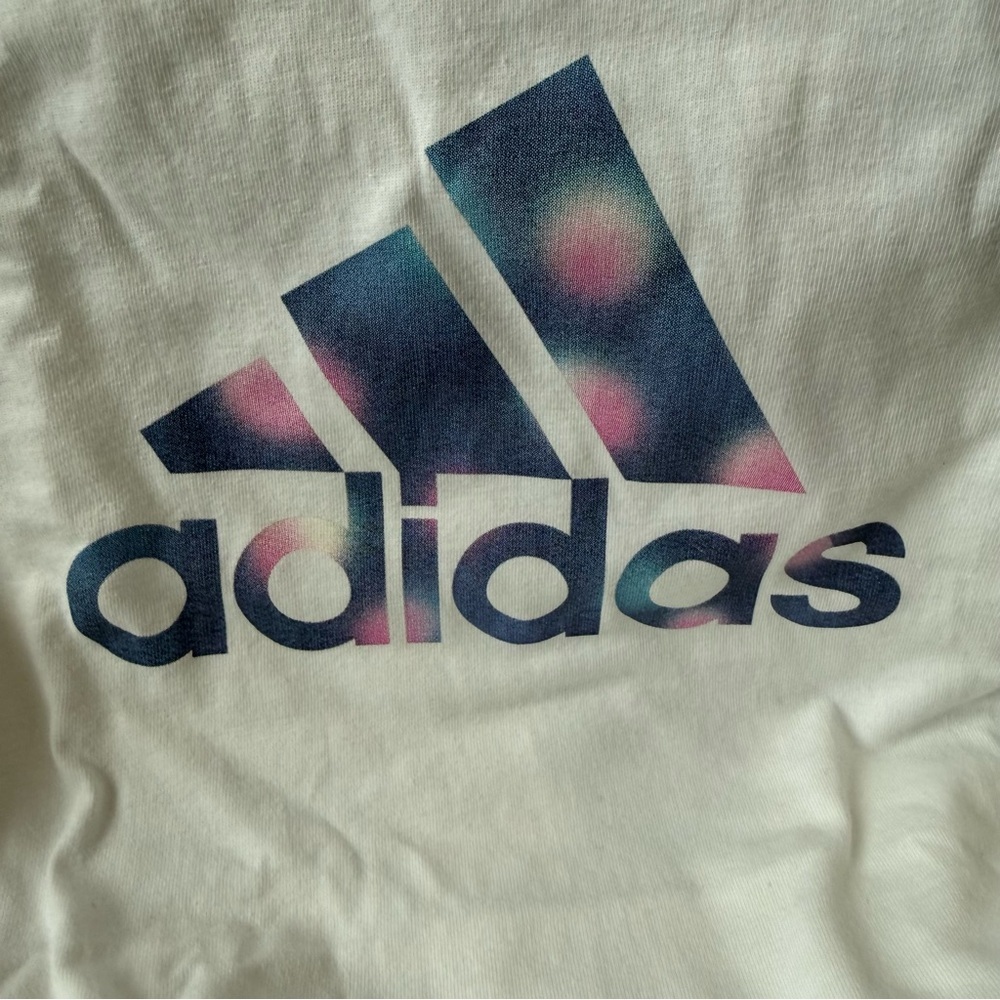 Adidas Americana Badge of Sport Tee Size XL 100% Cotton Athleisure Athletic - Picture 4 of 7